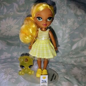 Rainbow High Littles Daisy Madison Doll